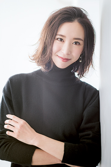 前髪ありなしどっちが似合う 美人見え間違いなしのおすすめヘアスタイルをご紹介 Domani