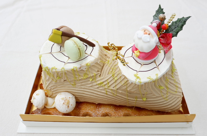 帝国ホテル 東京のブッシュドノエルが目を奪われる可愛さ クリスマスケーキ19最新情報 Domani
