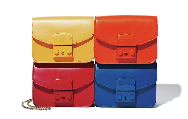 どの色にする？【フルラ】の名作バッグ『メトロポリス』の新作 | Domani
