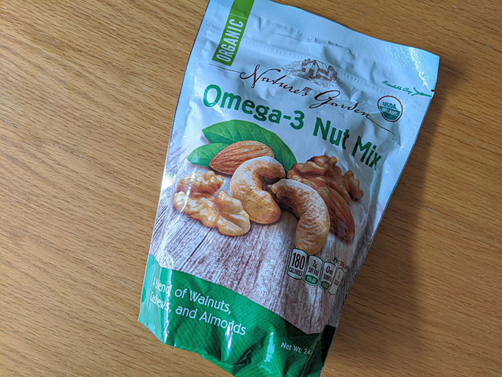 袋タイプのナッツ