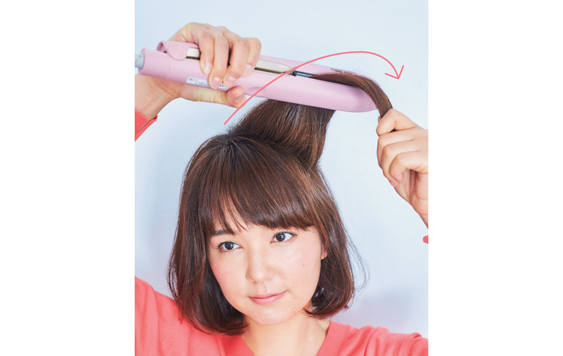 【ヘアアイロンの使い方を解説】ストレートからウエーブまで基本的な方法をご紹介 Domani