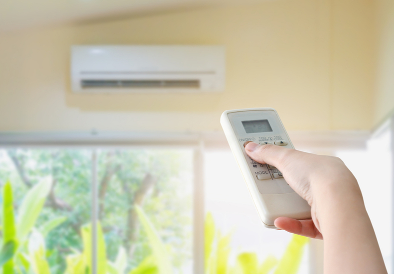 エアコン　暖房　仕組み　冬の温度設定　使用前のチェック　試運転　チェック　電気代　節約方法