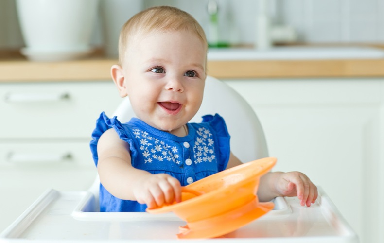 赤ちゃんがイスを使い始めるのはいつから 選び方のポイントとベビーチェアおすすめ9選 Domani