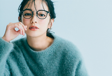 トップスの意味って アウターとの違いは おすすめのトップスコーデも一緒にご紹介 Domani