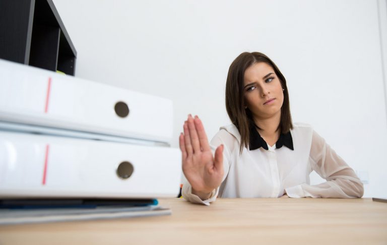 モンスターペアレント とどう付き合えばいい 困ったときの対処法とは Domani