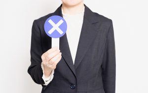 【ご苦労様】を目上の人に使うのは間違い？正しい使い方と代わりの表現をご紹介 | Domani