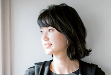 おすすめのセミロングパーマ4選 ゆるふわ感が出て上品さもupする大人のパーマとは Domani