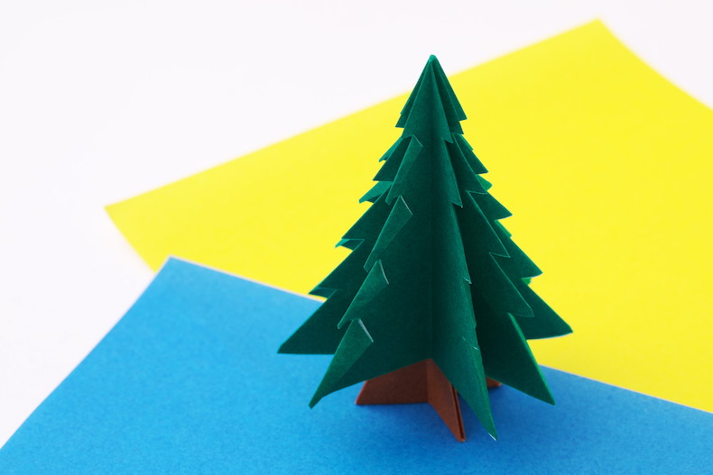 折り紙で作るかわいいサンタ クリスマスに飾りたいアイテムの簡単な折り方も Domani