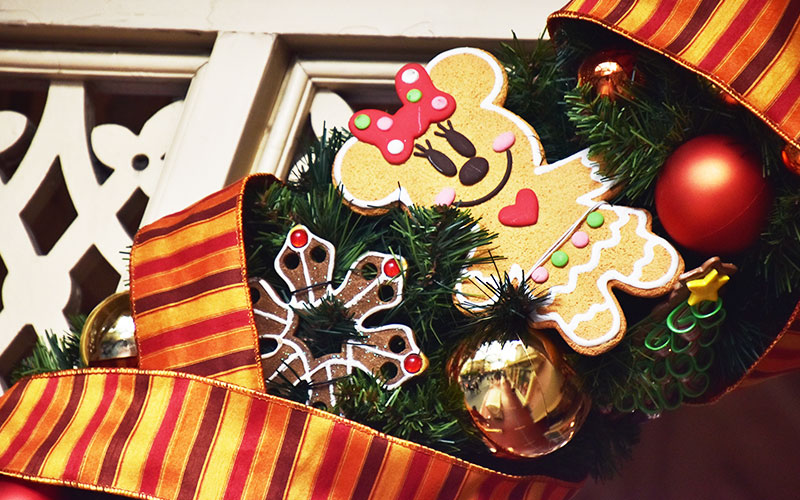 東京ディズニーランドのクリスマス 今こそじっくり見るべし こだわりのクリスマスデコレーション Domani