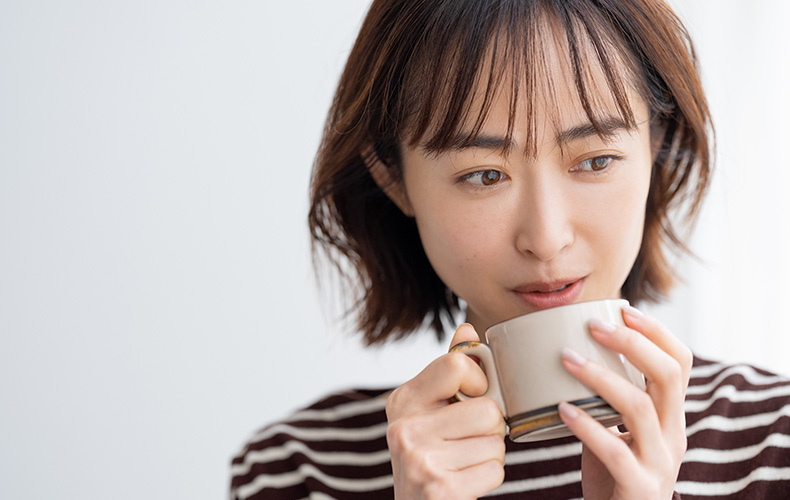 冬の老け顔を食い止める ちょいほぐし で血流アップ 美容家監修 Domani