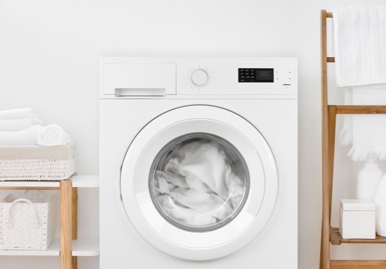 洗濯機　電化製品　カーテン洗濯頻度時期注意点カビ落とし方洗濯機手洗い汚れカビ対策予防