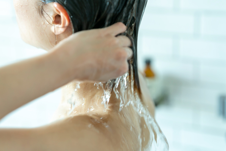 綺麗な髪 作り方 とは 特徴 方法 シャンプー ブラシ      