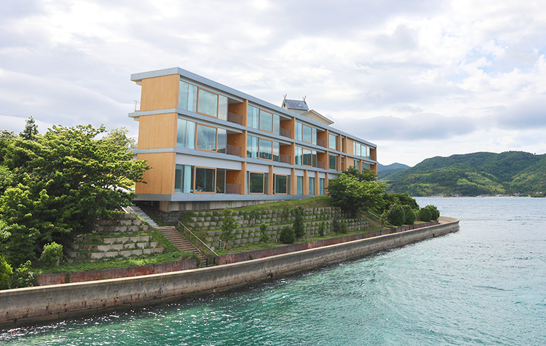 ジオパークの泊まれる拠点施設「Entô(エントウ)」の魅力を徹底解説!島根県・隠岐諸島への家族旅【後編】 | Domani