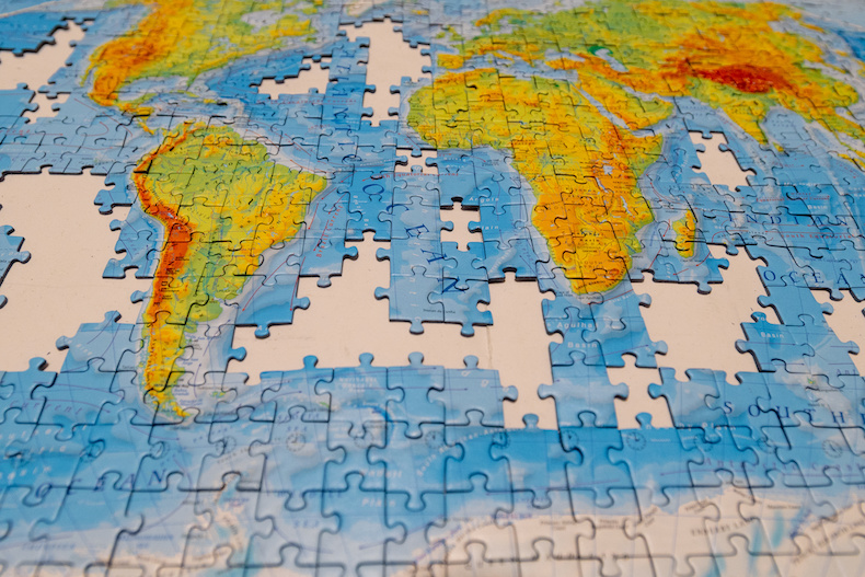 世界地図 パズル おすすめ 人気 選び方 メリット 効果 プラスチック 紙       