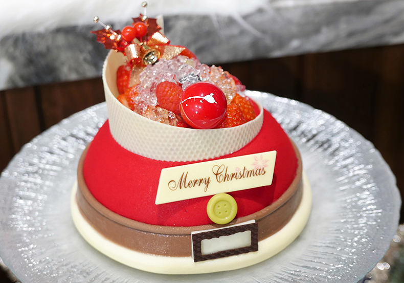ホテル インターコンチネンタル 東京ベイのサンタモチーフクリスマスケーキ