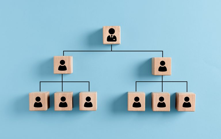 会社の役職一覧!一般的な序列や一部の会社で見られる役職名についてもご紹介 | Domani