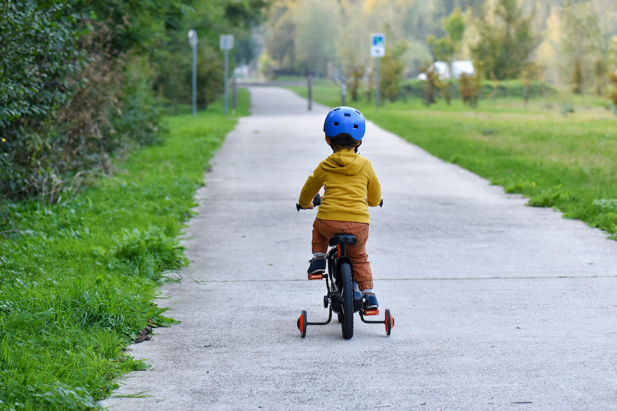 2歳のデビューにおすすめの自転車12選｜補助輪付き・ペダルなし