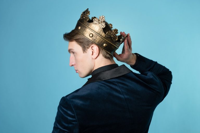 「利己主義」ってどんな人？ 利己主義者の特徴や付き合い方について徹底解説 Domani