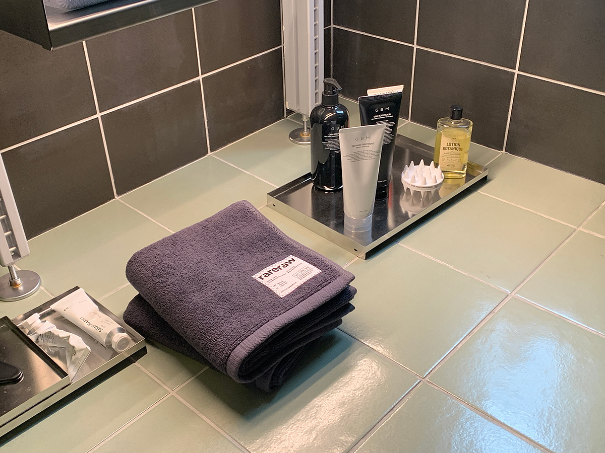 洗面用品とタオル