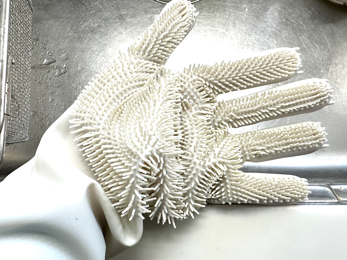 シリコーンブラシ手袋のブラシ状になっている手のひら部分