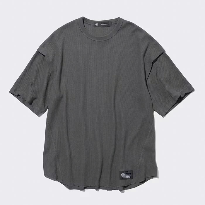 GU × UNDERCOVER　グレーのワッフルTシャツ