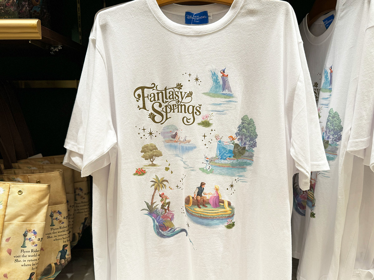 ファンタジースプリングスデザインのTシャツ