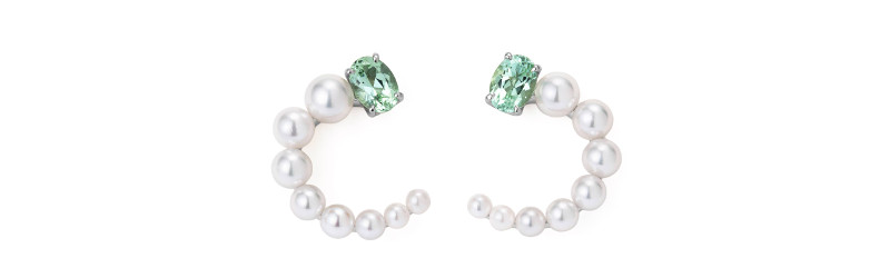 ▲ピアス（ハーフムーンタイプ） ￥385,000（K18WGトルマリン：0.83ct/0.89ct）