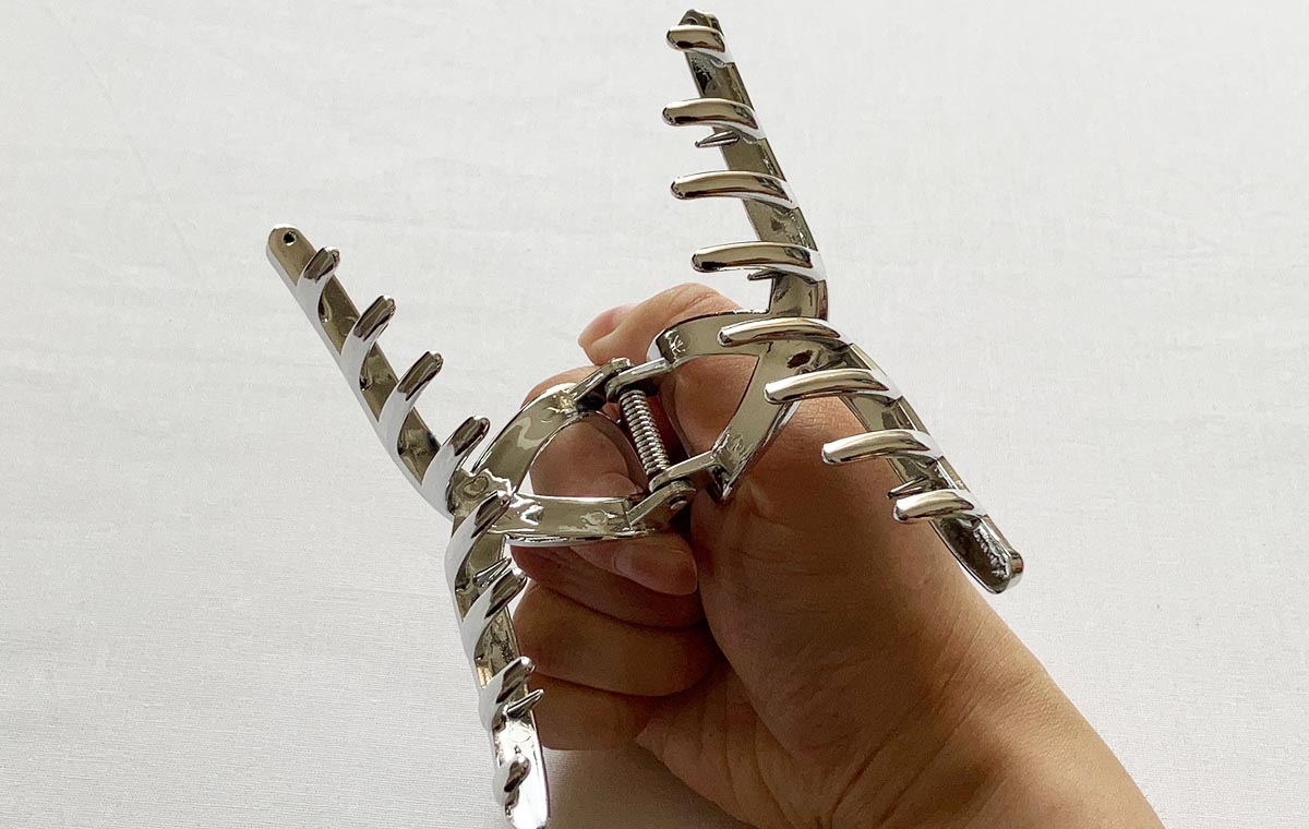 ダイソーの「ヘアクリップ（シルバー）」