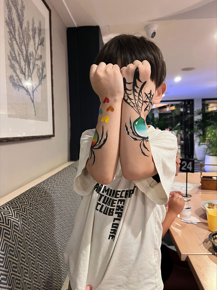 ボディペインティングを楽しんだ息子さん