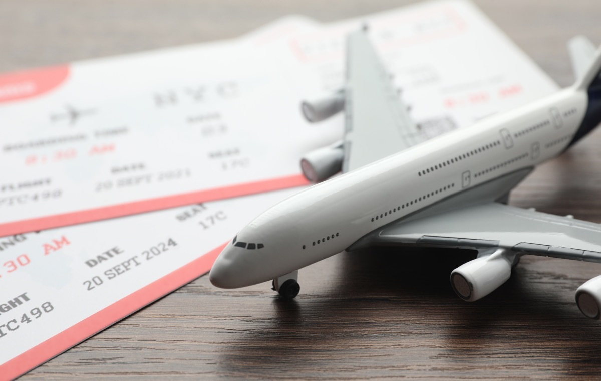 飛行機 航空券