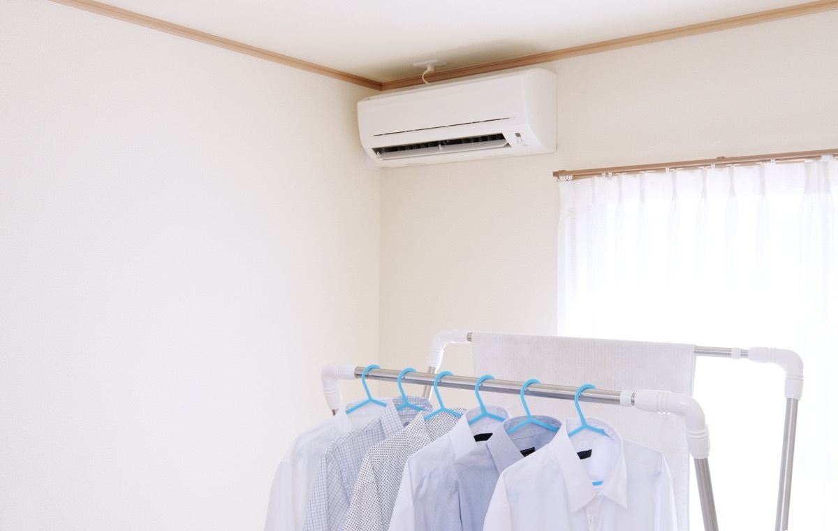 部屋干し　エアコン