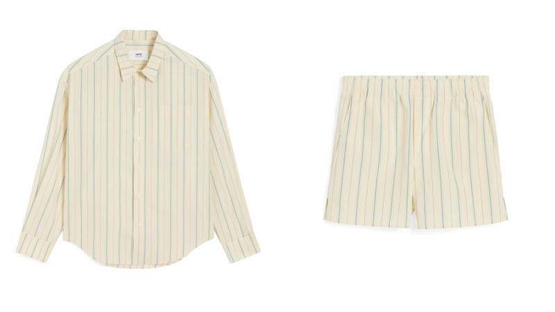 ベージュ コットン Ami de Coeur ボクシー フィット ストライプ シャツ￥67,100、ベージュ コットン ストライプ ショートパンツ￥52,800