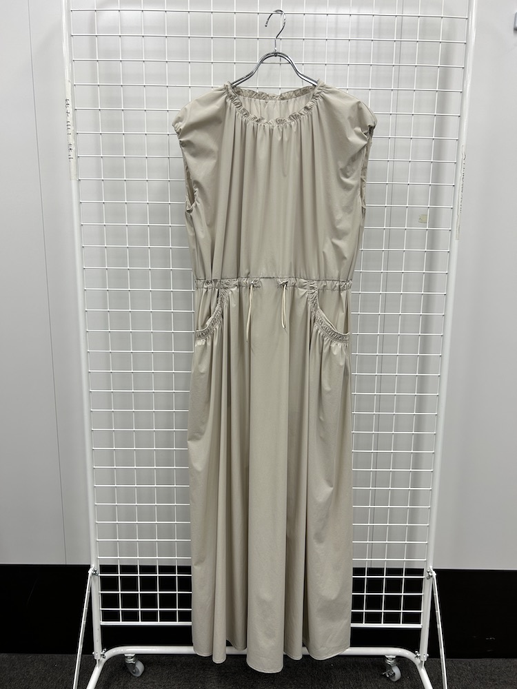 “ルーニィ”のギャザーワンピース