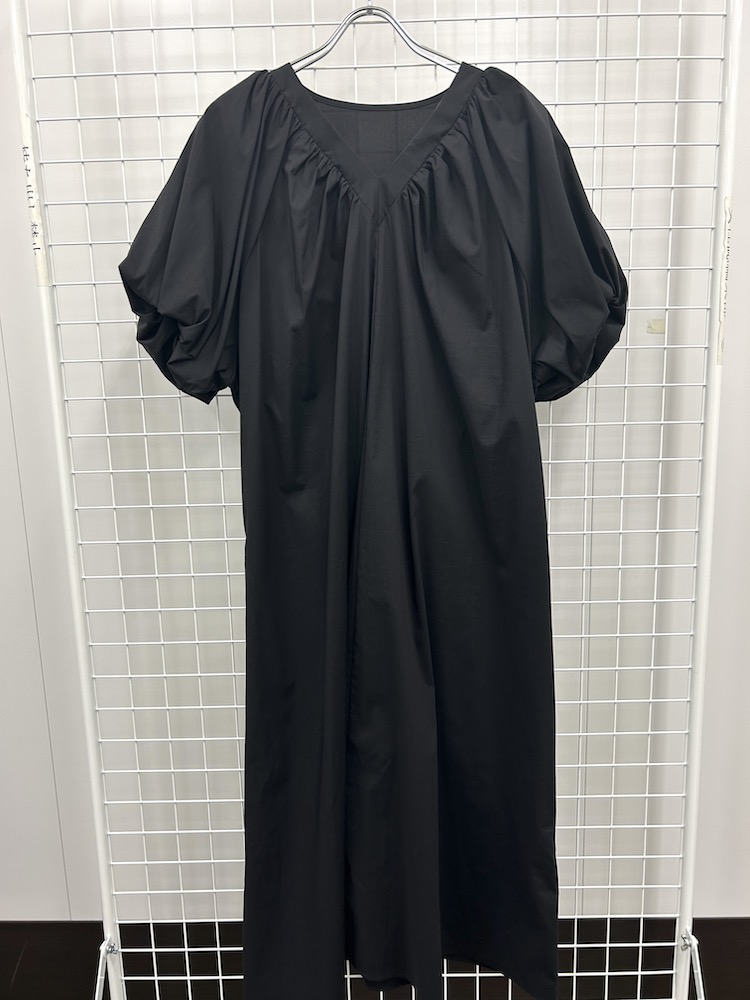 “cloenc”のバルーン袖ワンピース