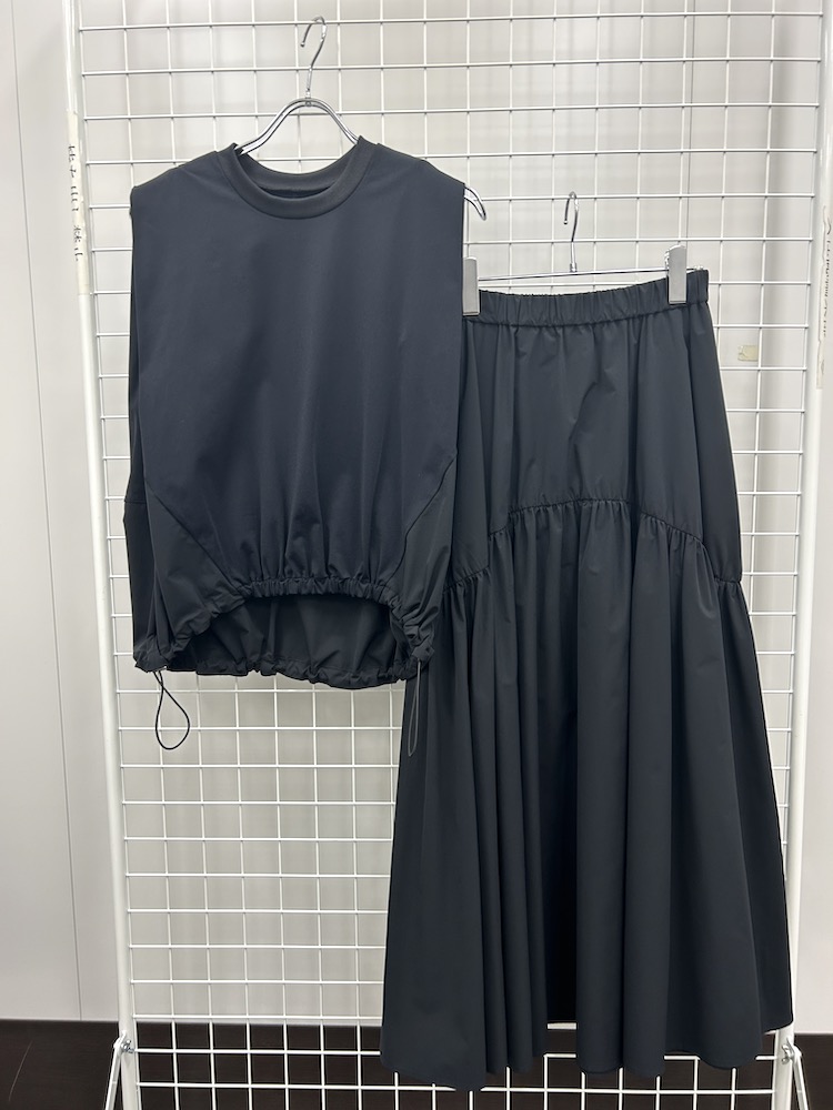 “emmi”のワンピ見えセットアップ