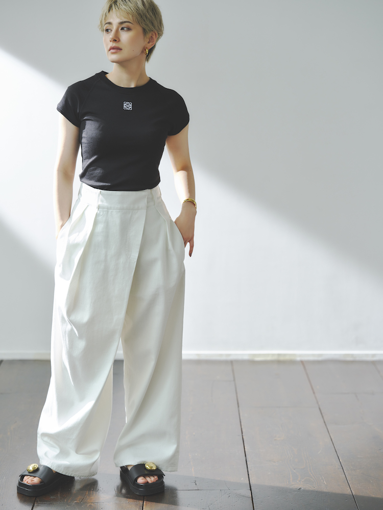 ソフトレザーが足を優しく包み込む