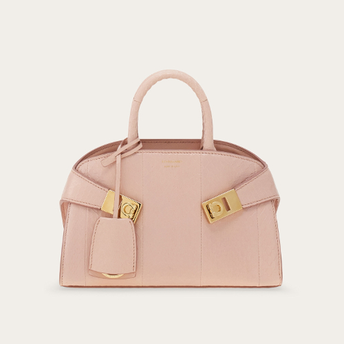 銀座三越ポップアップストア先行発売「ハグ」バッグ(エラフェ)¥429,000