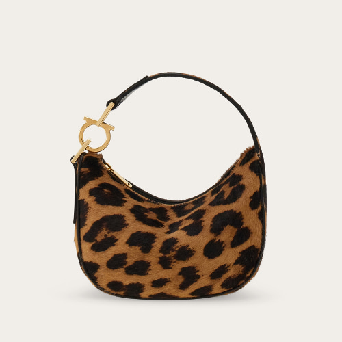 阪急うめだ本店ポップアップストア先行発売バッグ¥198,000