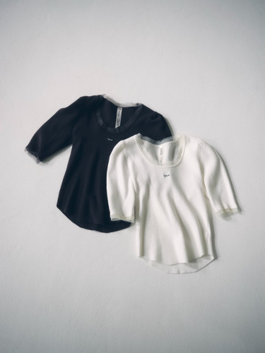 チュール付きニット