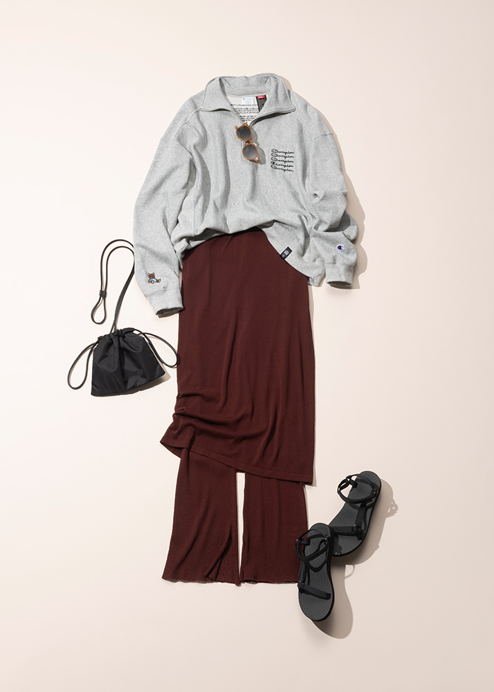 グレーポロスウェット×茶色スカパン
