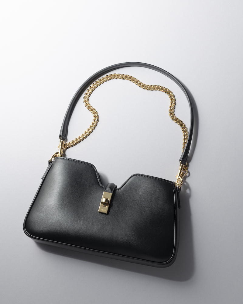 【セリーヌ】ストラップを変えて楽しめる「ショルダー カミーユ」