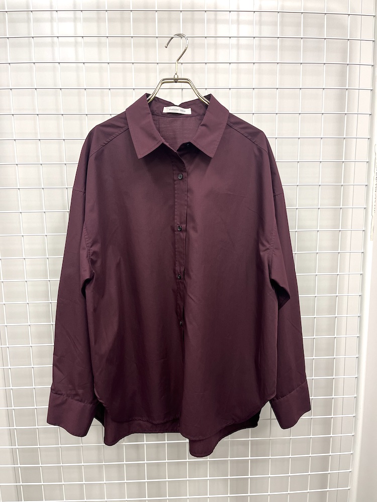 “アバハウス マヴィ”のオーバーシャツ