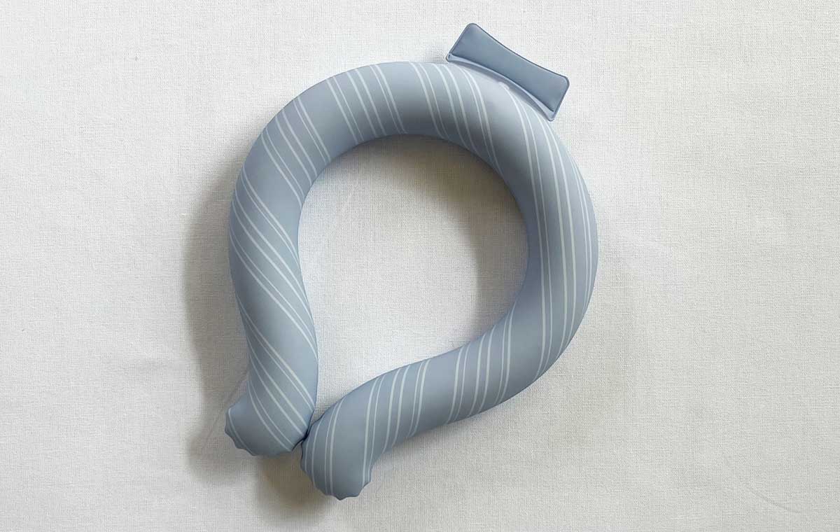 ダイソーの「クールネックバンド（S）」