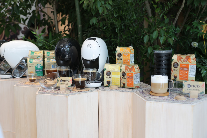 ネスカフェのコーヒーメーカーとコーヒー