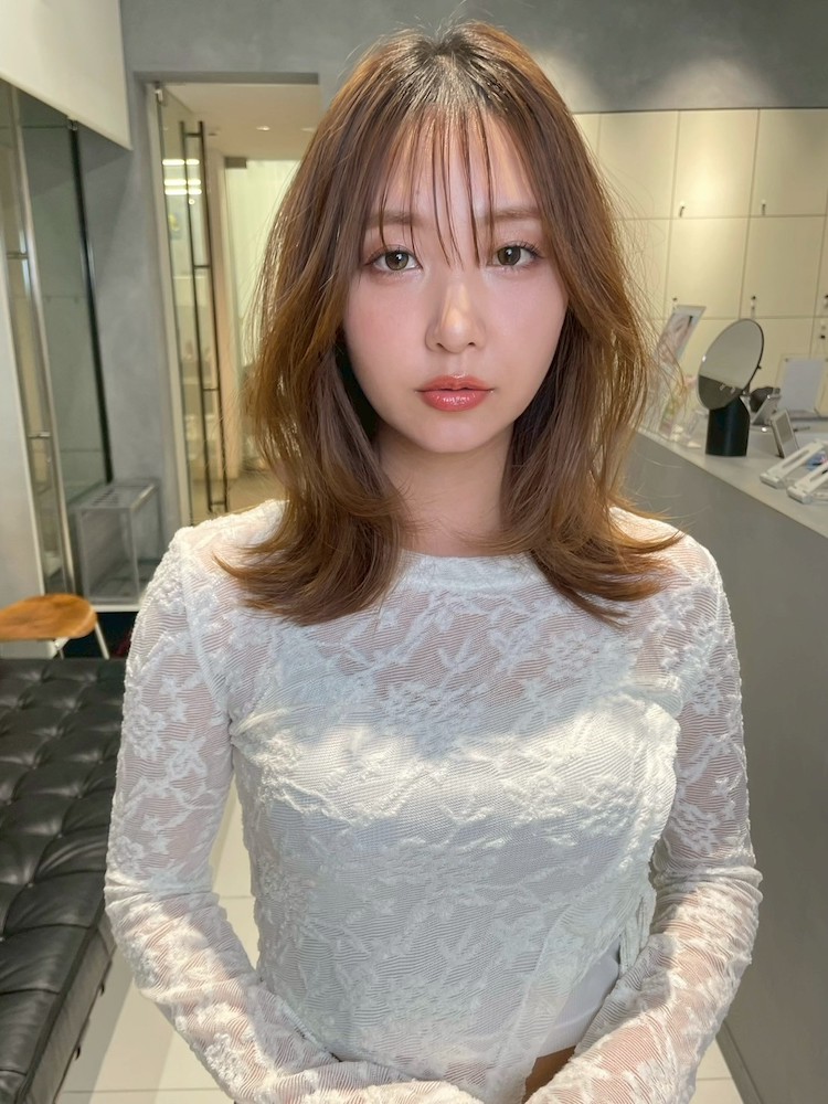 ブラウンベージュ