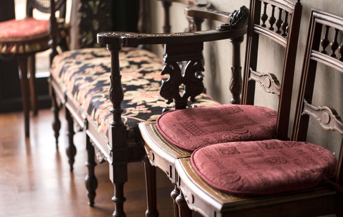 アンティーク椅子の写真