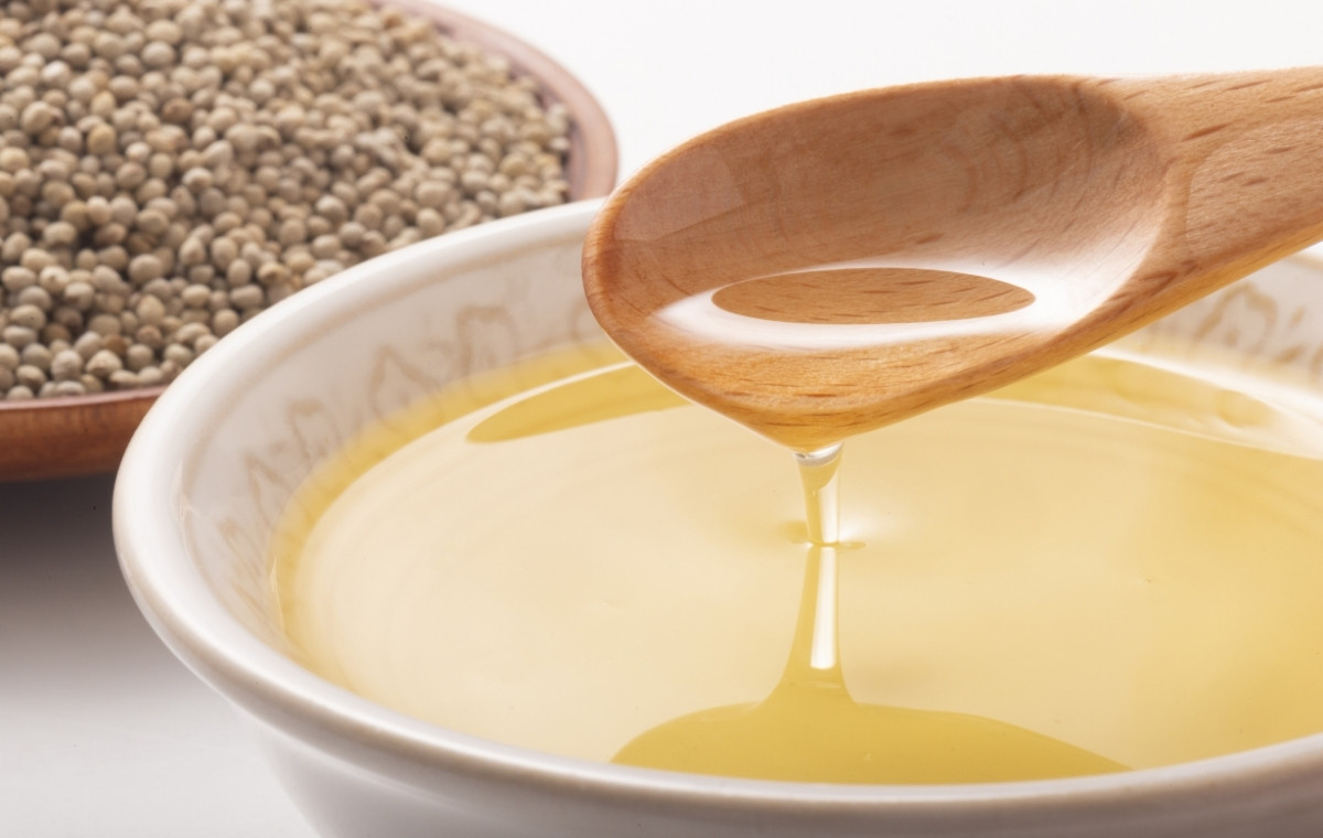 ごま油とごまの写真