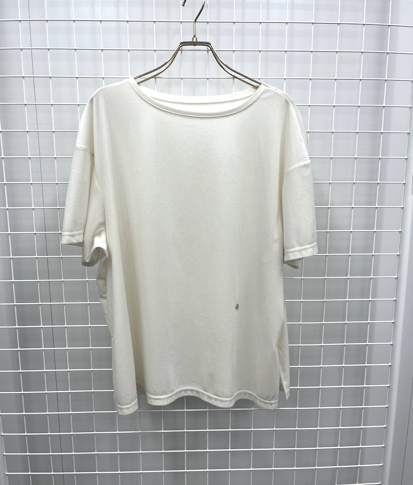 “ルーニィ”のシアーベロアTシャツ