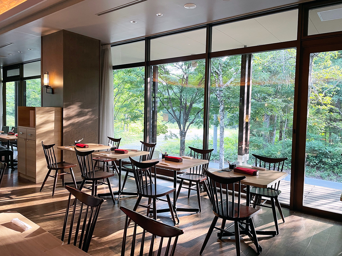 Dining & Bar LAVAROCK