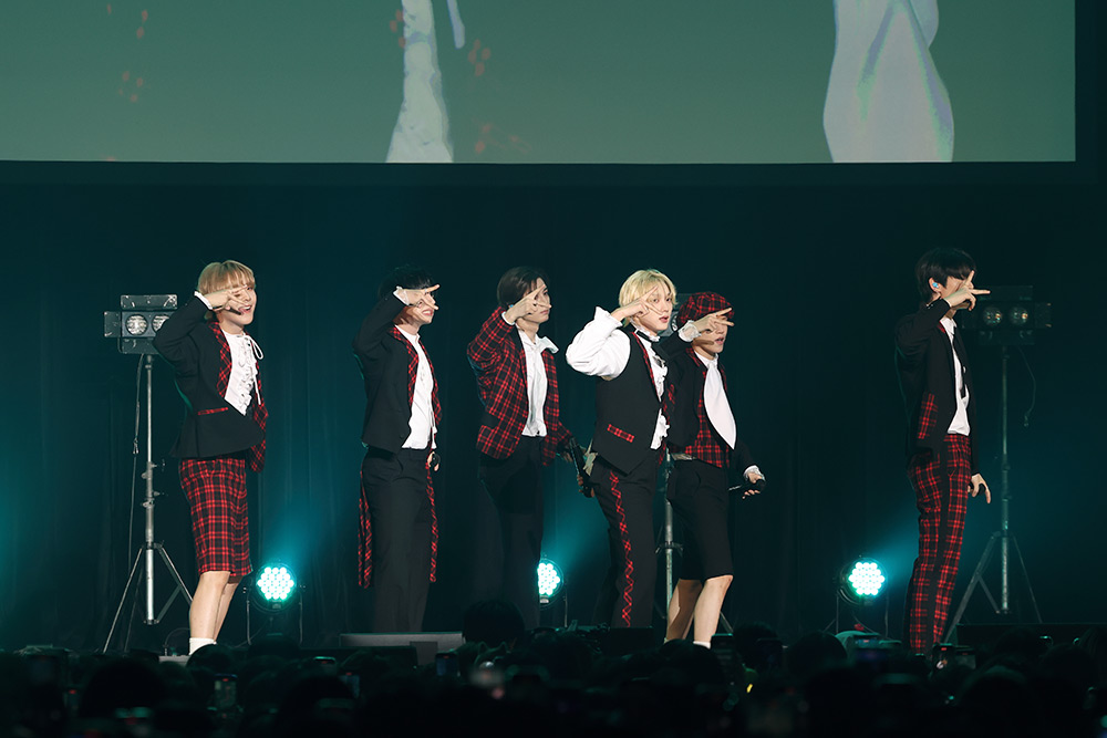 BNDパフォーマンス中